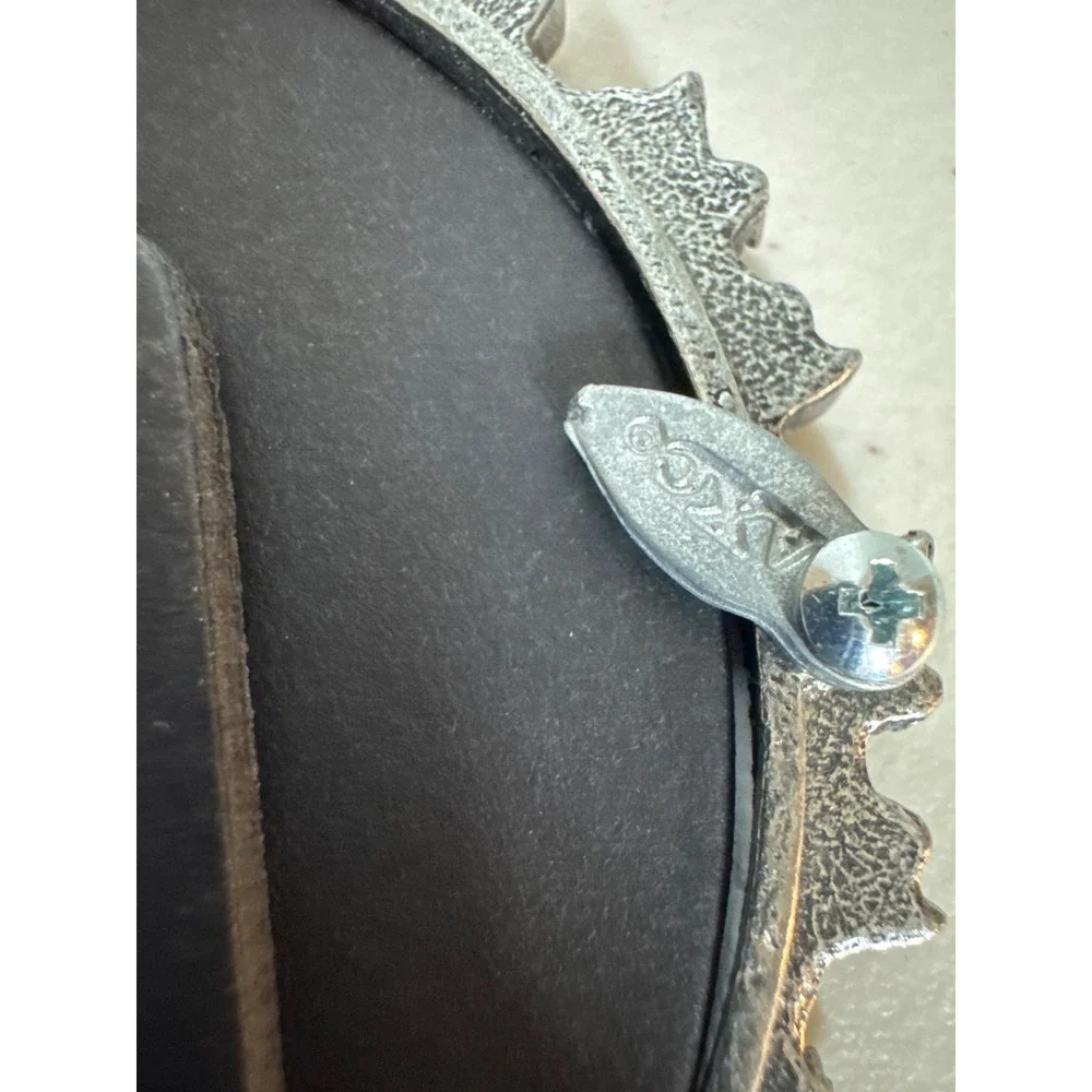 AXC Accessory Exchange Inc Round Floral Rhinestone Picture Frame Silver Tone 3in